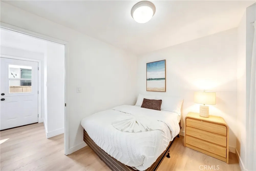 920 W Balboa Newport Beach, CA 92661