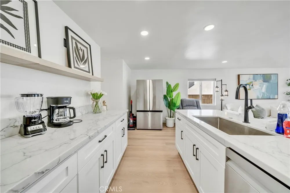 920 W Balboa Newport Beach, CA 92661