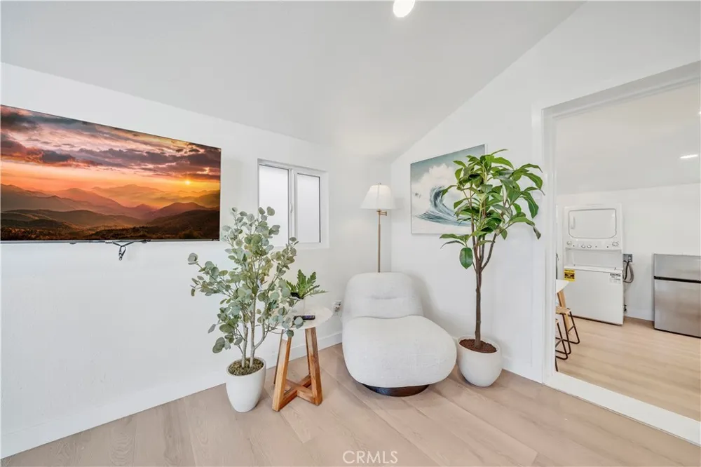 920 W Balboa Newport Beach, CA 92661
