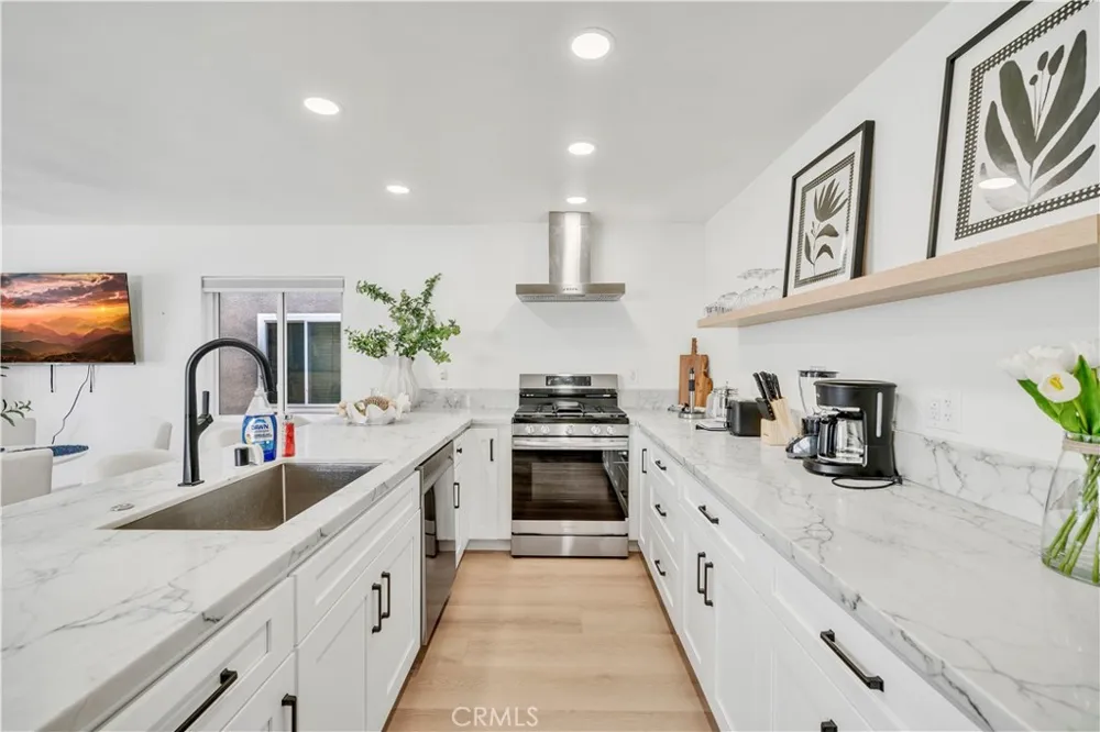 920 W Balboa Newport Beach, CA 92661