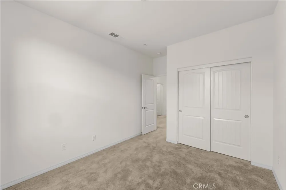 7100 Montecito Lane Eastvale, CA 92880