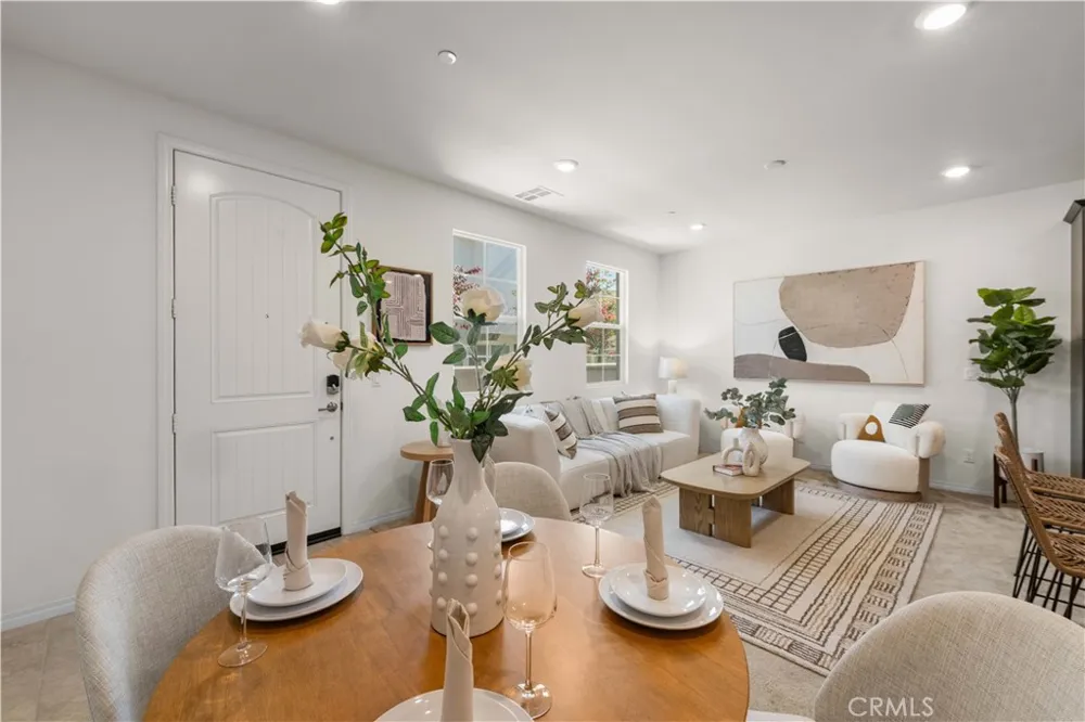 7100 Montecito Lane Eastvale, CA 92880