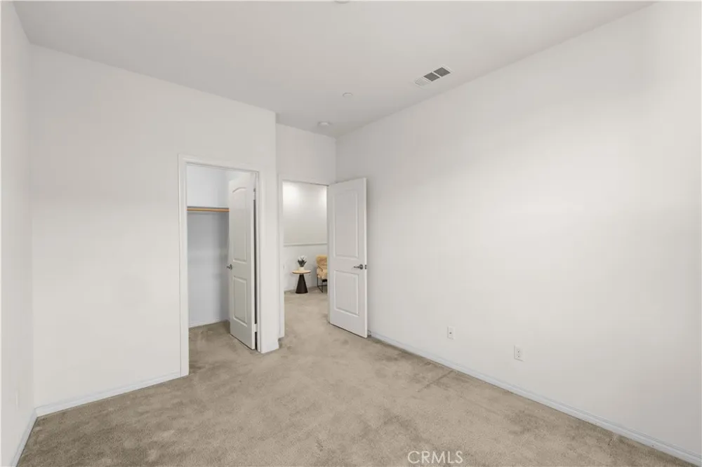 7100 Montecito Lane Eastvale, CA 92880