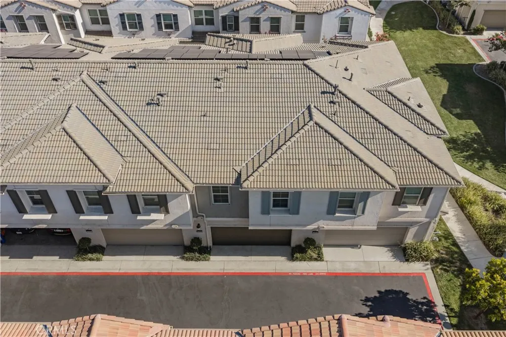 7100 Montecito Lane Eastvale, CA 92880