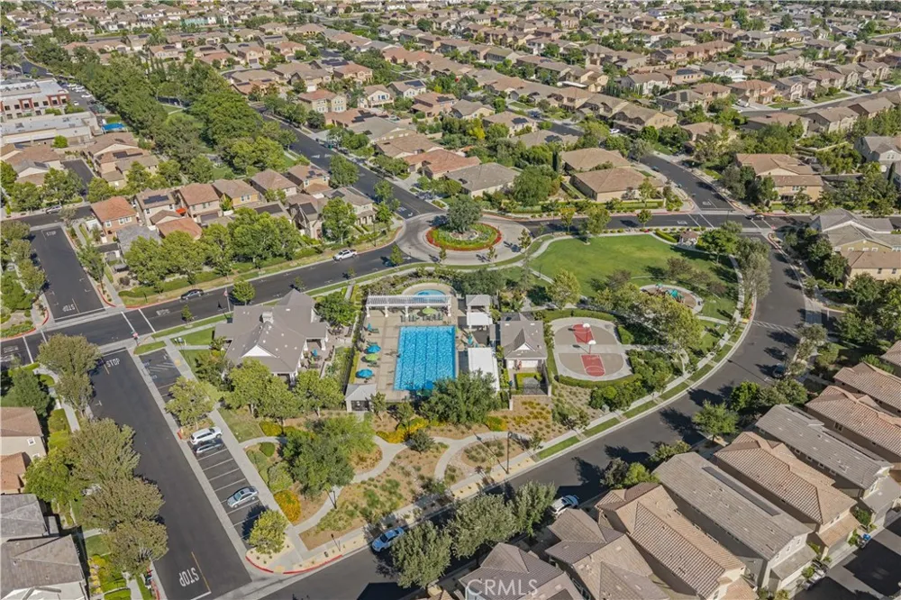 7100 Montecito Lane Eastvale, CA 92880