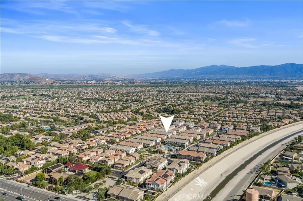 7100 Montecito Lane Eastvale, CA 92880
