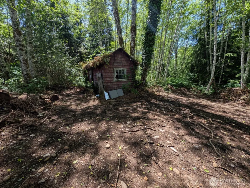 181327 Hwy 101 Highway Forks, WA 98331