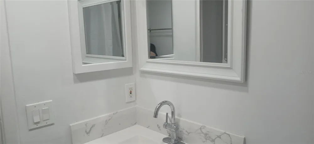 1019 PENINSULA ROAD Tarpon Springs, FL 34689
