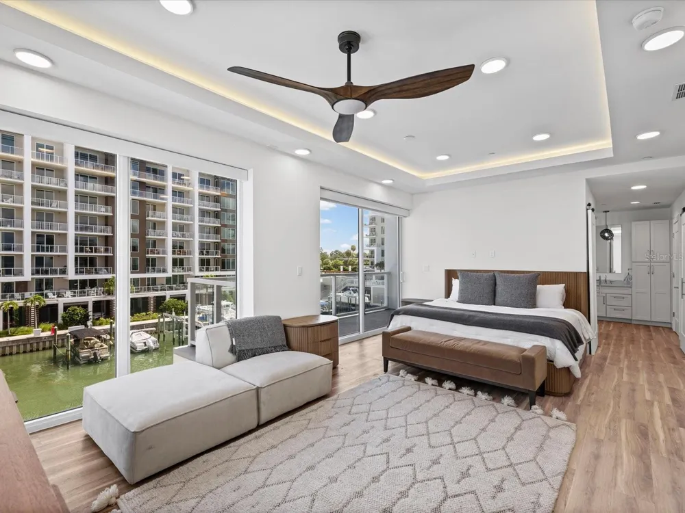 868 OSCEOLA AVENUE Clearwater, FL 33755