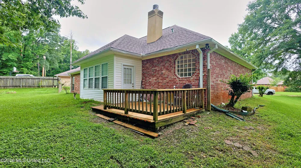 73 Dianne Cove Byram, MS 39272