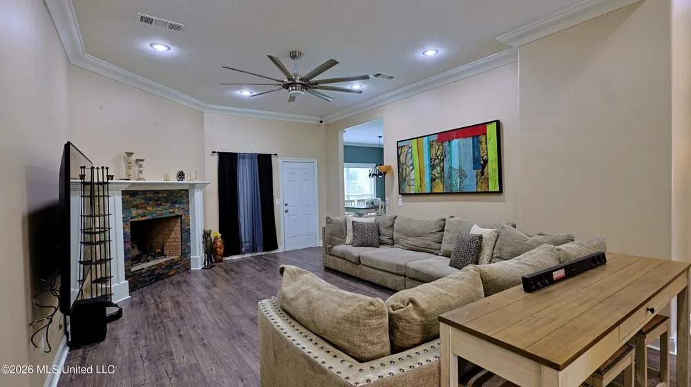 73 Dianne Cove Byram, MS 39272