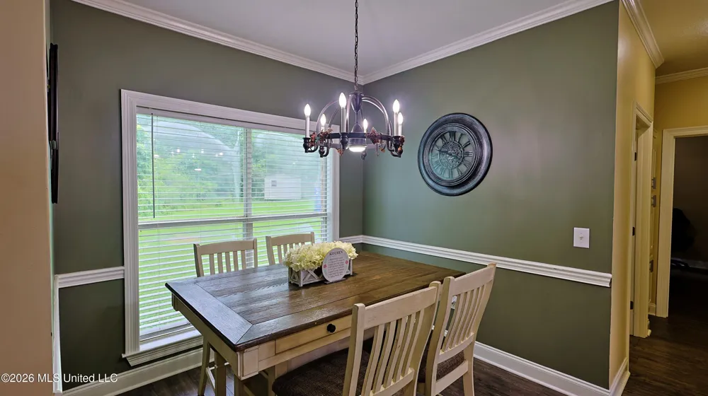 73 Dianne Cove Byram, MS 39272