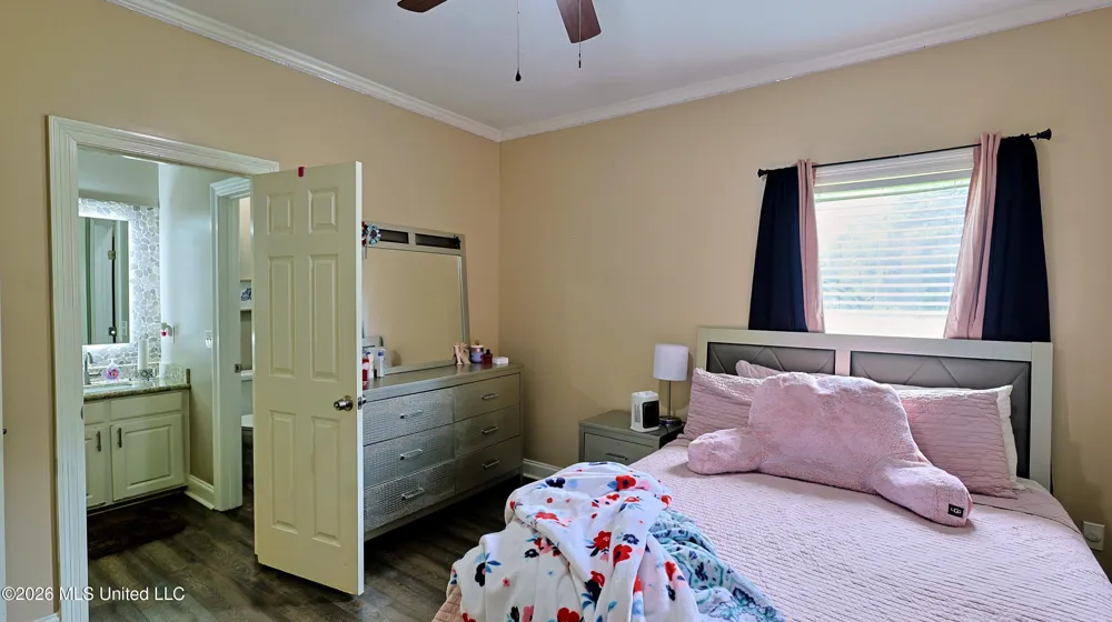 73 Dianne Cove Byram, MS 39272