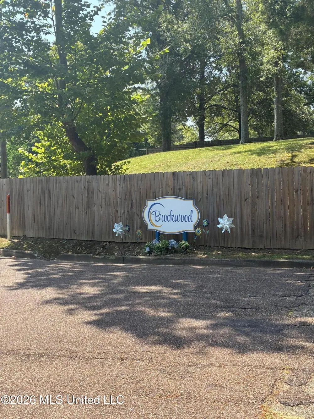 73 Dianne Cove Byram, MS 39272
