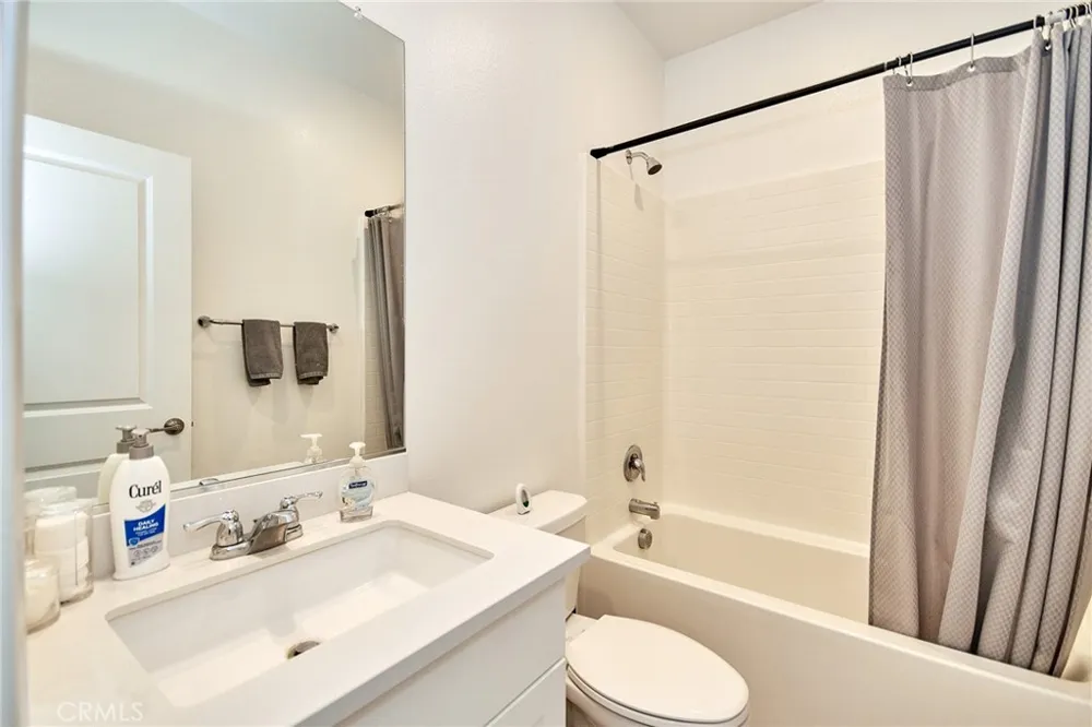 16378 Embark Way Chino, CA 91708