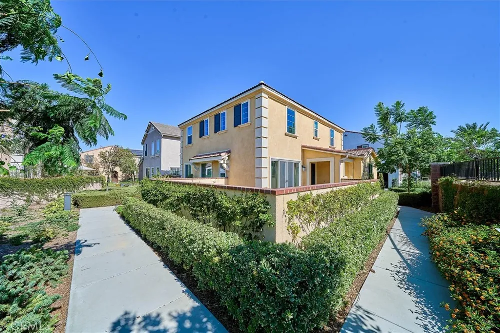 16378 Embark Way Chino, CA 91708