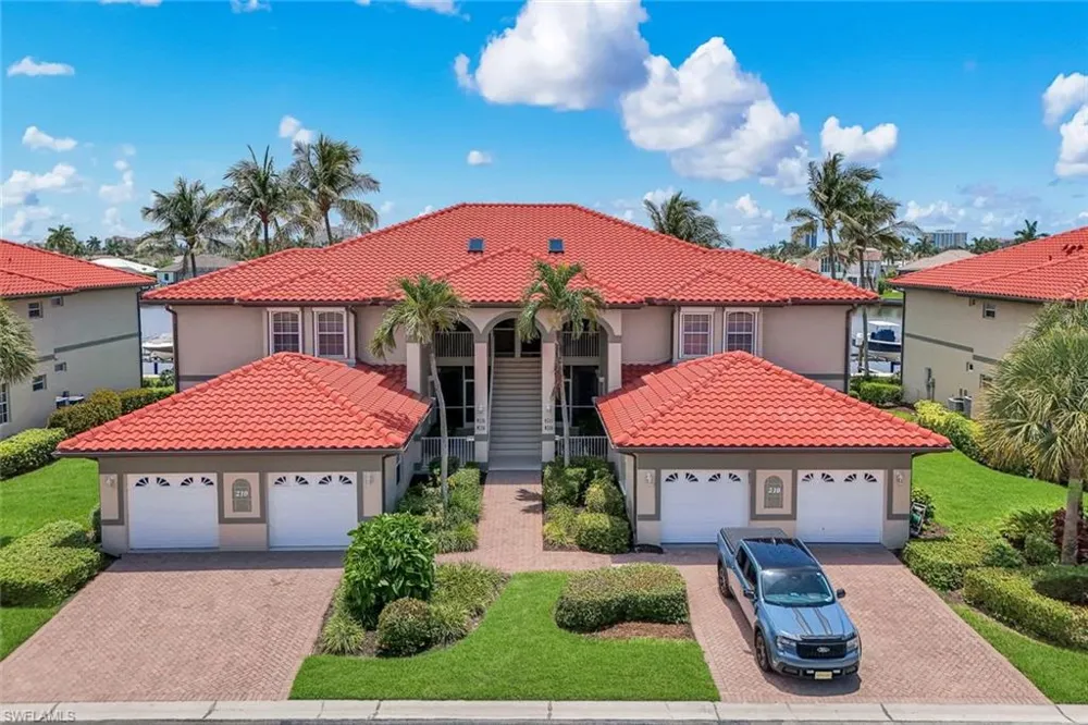 210 Waterside Circle #201 Marco Island, FL 34145