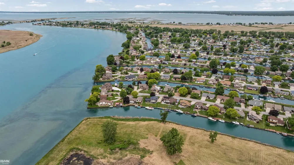 7741 Colony Drive Clay Township, MI 48001