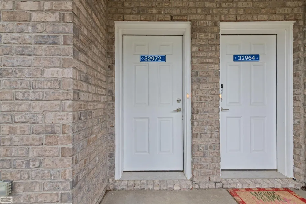 32956 Antrim Drive Chesterfield Township, MI 48047