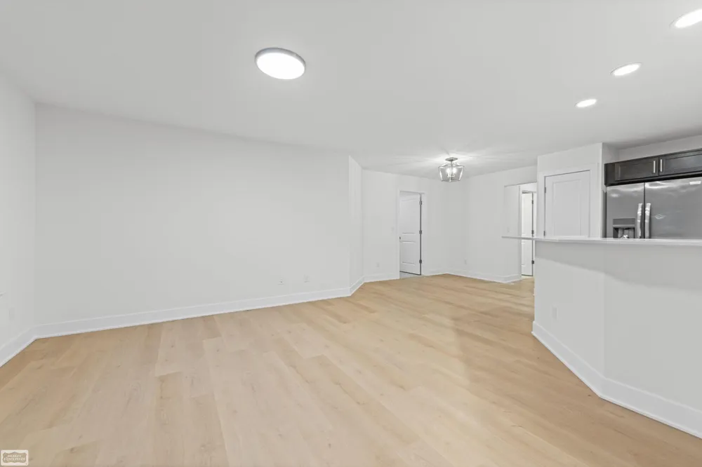 32956 Antrim Drive Chesterfield Township, MI 48047