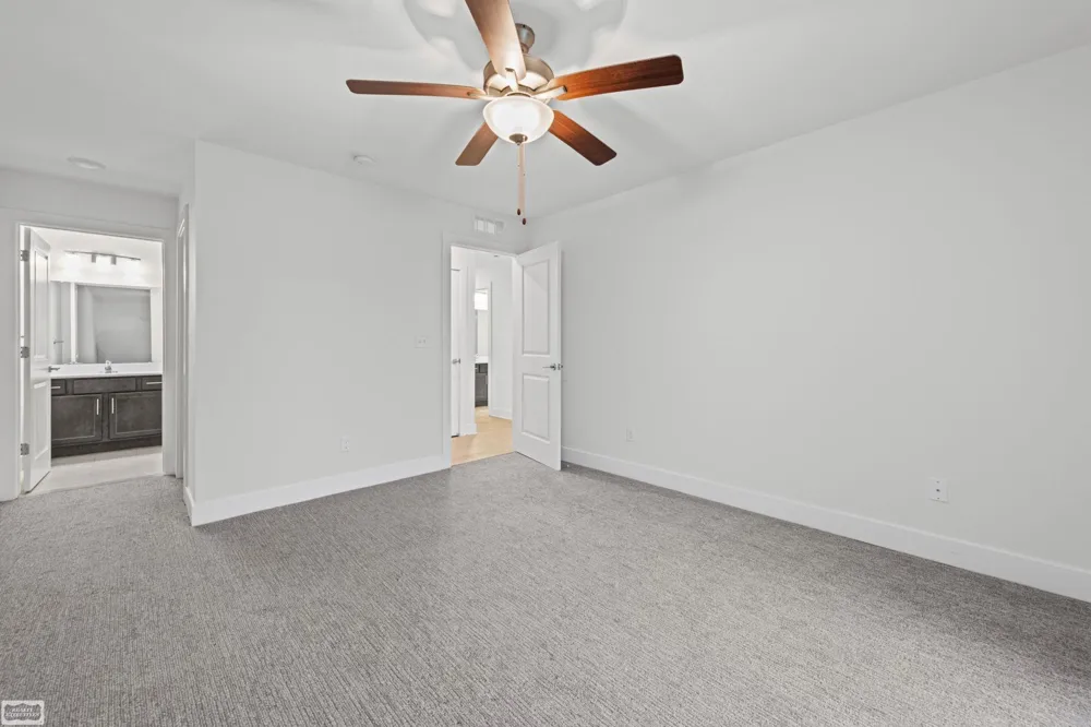 32956 Antrim Drive Chesterfield Township, MI 48047