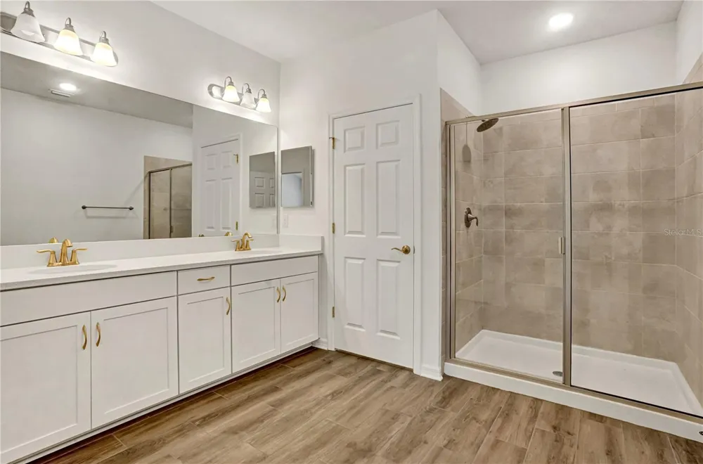4020 VIA SIENNA CIRCLE Sarasota, FL 34243