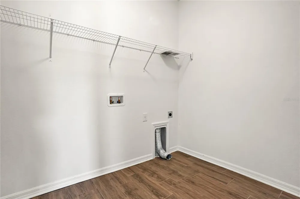4020 VIA SIENNA CIRCLE Sarasota, FL 34243