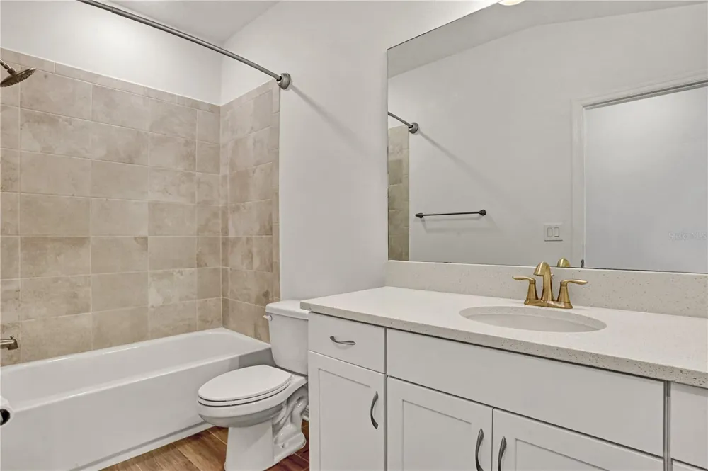 4020 VIA SIENNA CIRCLE Sarasota, FL 34243