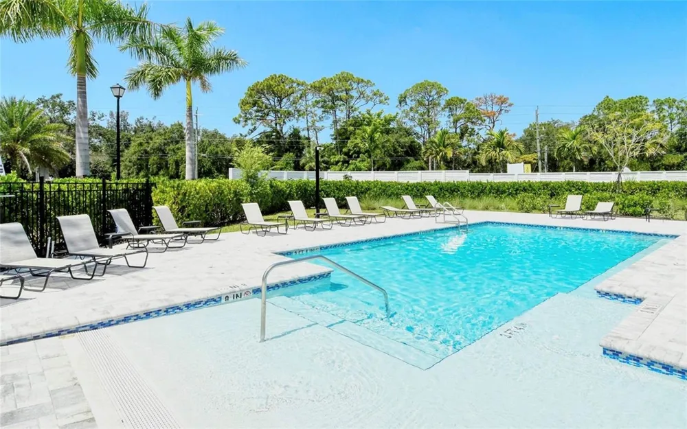 4020 VIA SIENNA CIRCLE Sarasota, FL 34243