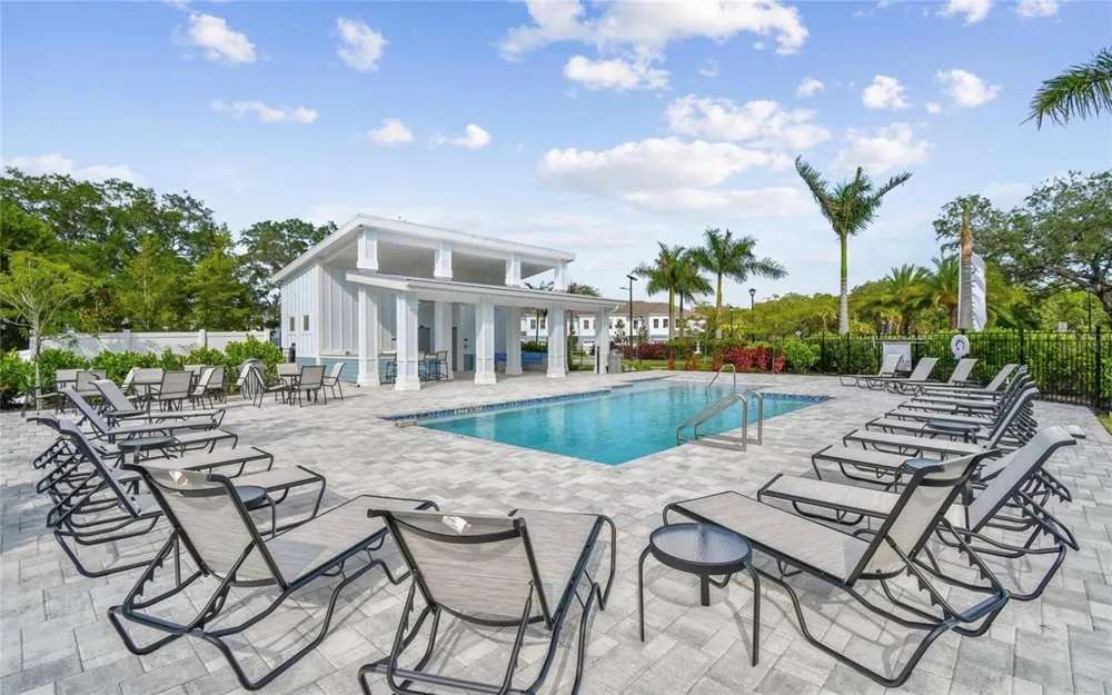 4020 VIA SIENNA CIRCLE Sarasota, FL 34243