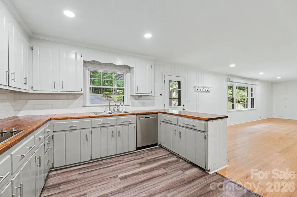 100 Malvern Court Winston Salem, NC 27106