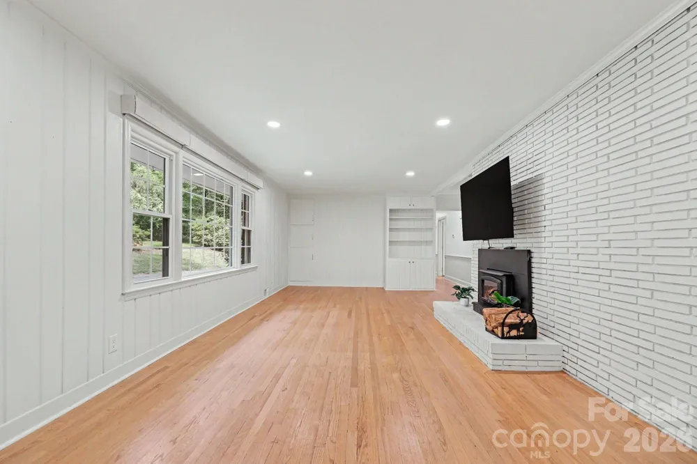 100 Malvern Court Winston Salem, NC 27106