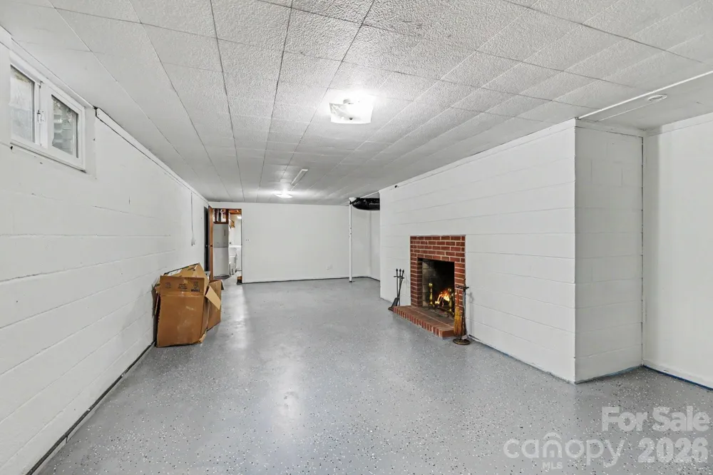 100 Malvern Court Winston Salem, NC 27106