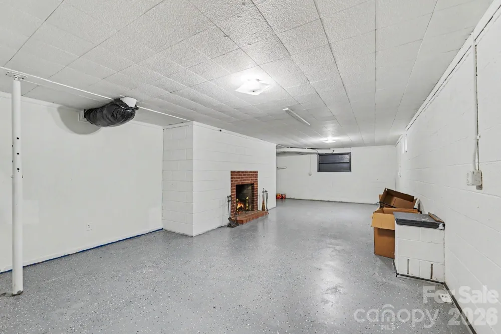 100 Malvern Court Winston Salem, NC 27106