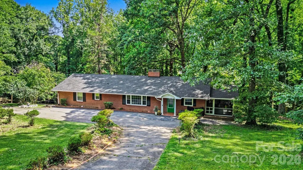 100 Malvern Court Winston Salem, NC 27106
