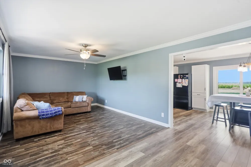 556 E 1000 Fortville, IN 46040