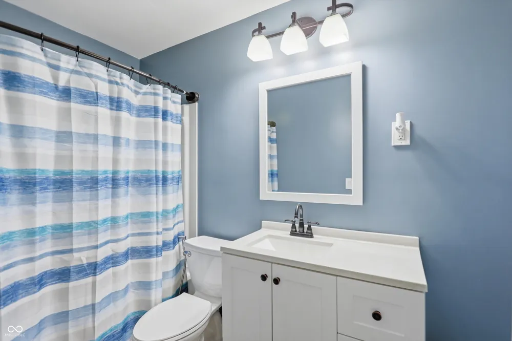 556 E 1000 Fortville, IN 46040