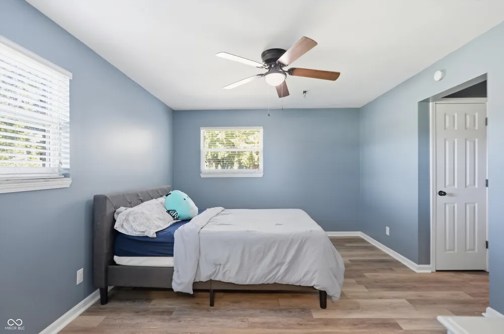 556 E 1000 Fortville, IN 46040
