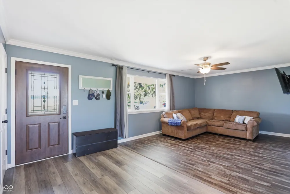 556 E 1000 Fortville, IN 46040