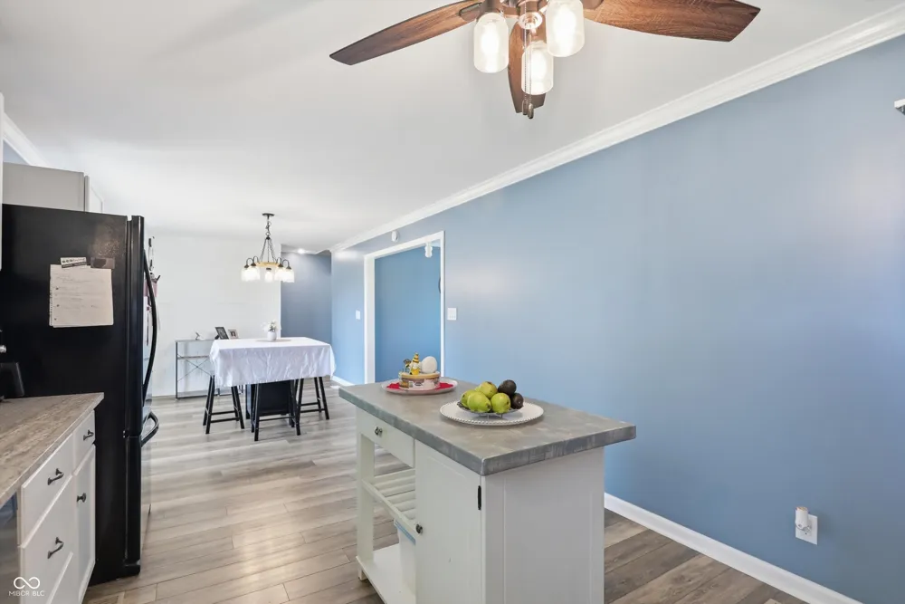 556 E 1000 Fortville, IN 46040
