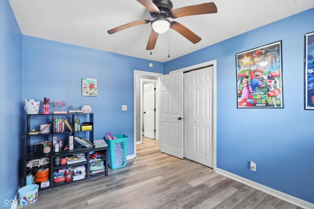 556 E 1000 Fortville, IN 46040