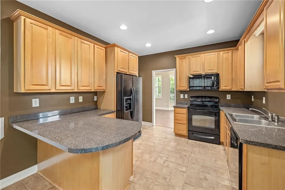 7913 Pea Ridge Road Lula, GA 30554