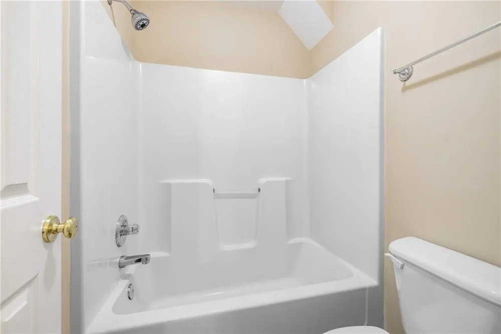 7913 Pea Ridge Road Lula, GA 30554