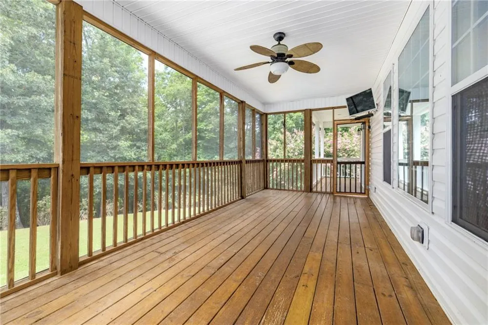 7913 Pea Ridge Road Lula, GA 30554