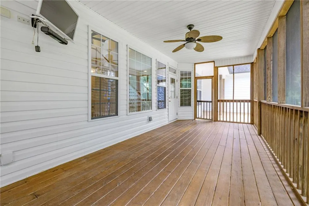 7913 Pea Ridge Road Lula, GA 30554