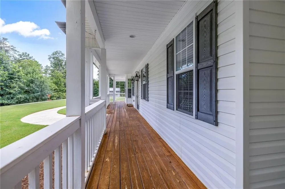 7913 Pea Ridge Road Lula, GA 30554