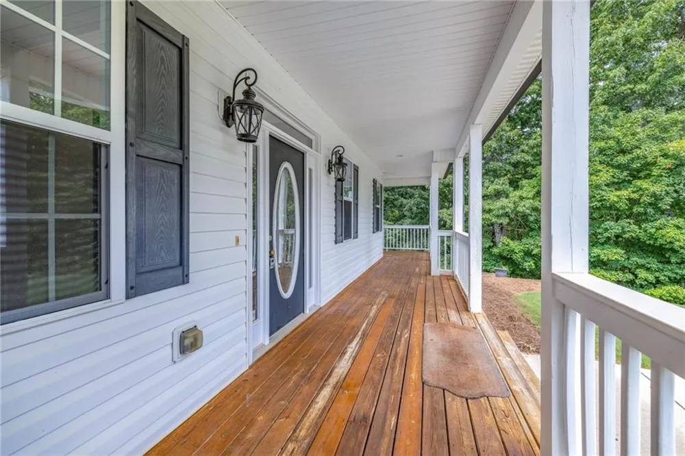 7913 Pea Ridge Road Lula, GA 30554