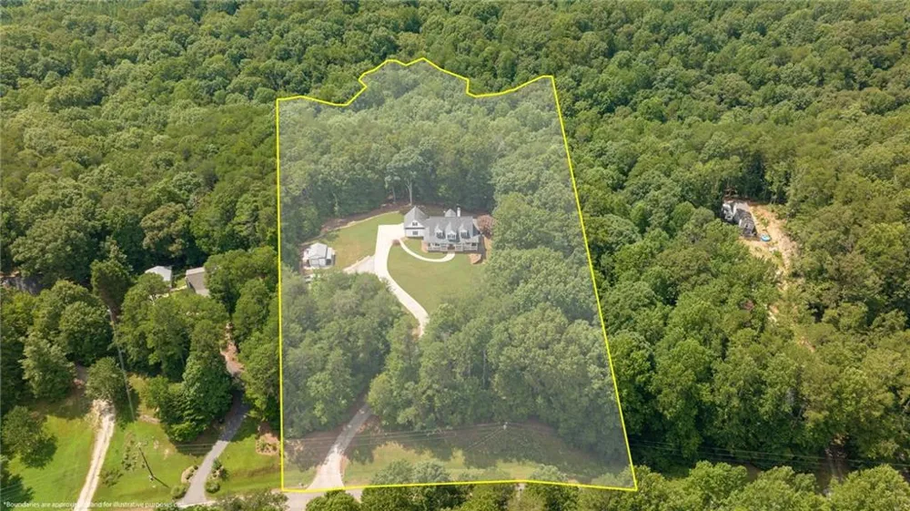 7913 Pea Ridge Road Lula, GA 30554
