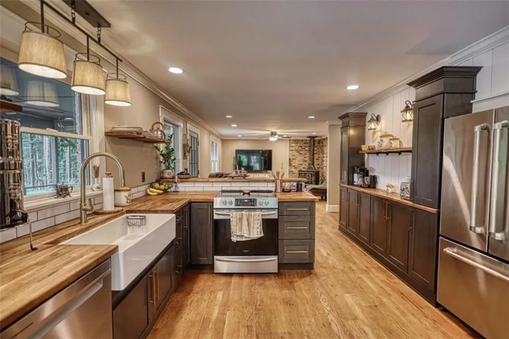 2217 Meadows Road Newborn, GA 30056