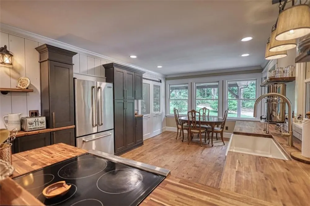 2217 Meadows Road Newborn, GA 30056